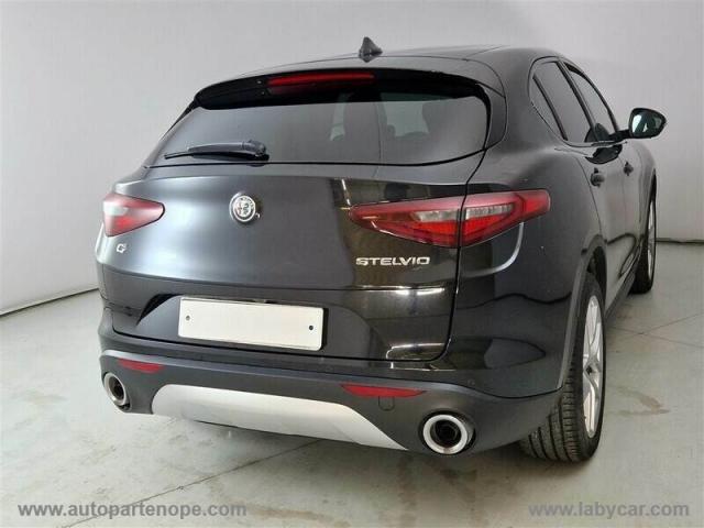 Auto - Alfa romeo stelvio 2.2 t.diesel 210 cv at8 q4 exec.