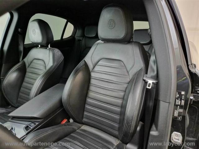 Auto - Alfa romeo stelvio 2.2 t.diesel 210 cv at8 q4 exec.