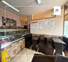Appartamenti in Vendita - Locale commerciale in affitto a taranto lama