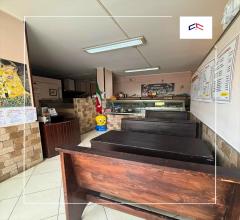 Appartamenti in Vendita - Locale commerciale in affitto a taranto lama