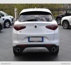 Auto - Alfa romeo stelvio 2.2 t.diesel 210 cv at8 q4 exec.