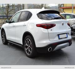 Auto - Alfa romeo stelvio 2.2 t.diesel 210 cv at8 q4 exec.