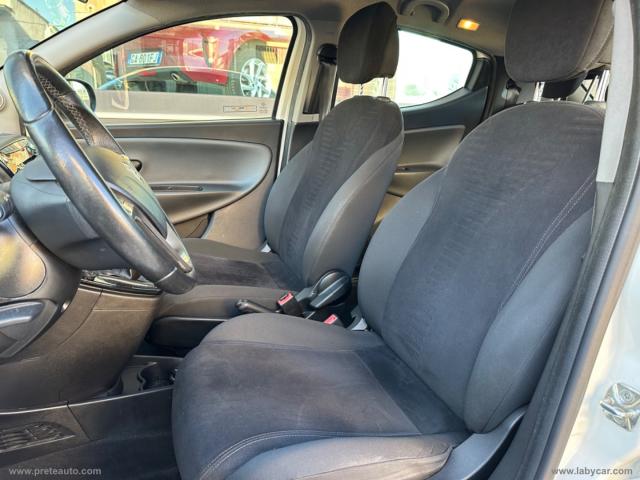 Auto - Lancia ypsilon 1.3 mjt 95 cv 5p. s&s silver