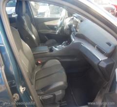 Auto - Peugeot 3008 hybrid 225 e-eat8 gt