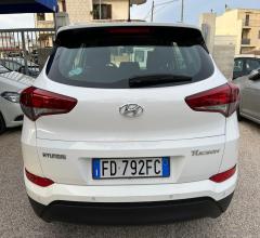 Auto - Hyundai tucson 1.7 crdi xpossible