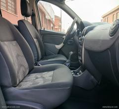 Auto - Dacia sandero 1.2 75 cv