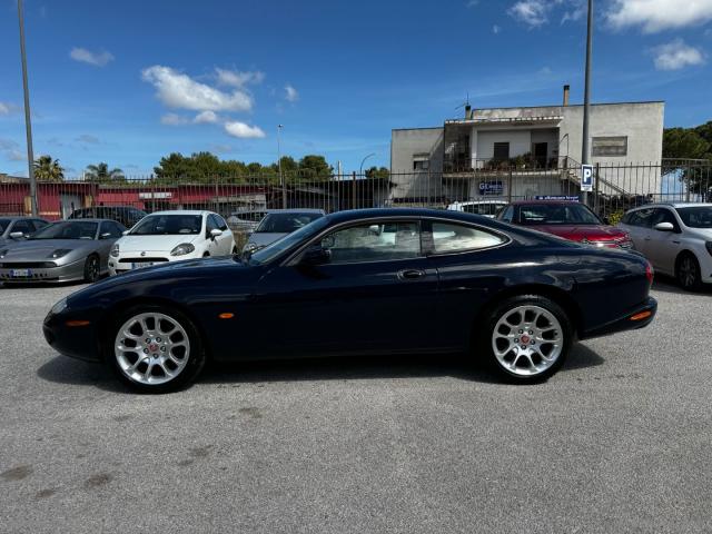 Auto - Jaguar xkr 4.0 coupÃ©
