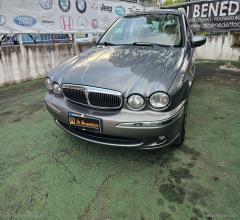 Auto - Jaguar x-type 2.5 v6 executive