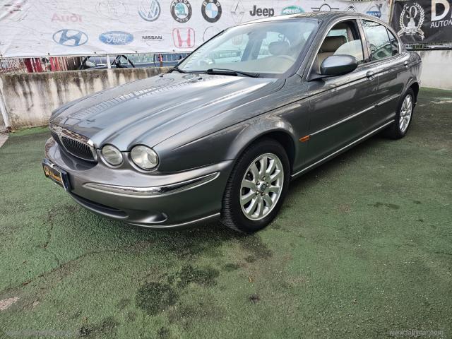 Auto - Jaguar x-type 2.5 v6 executive