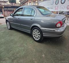 Auto - Jaguar x-type 2.5 v6 executive