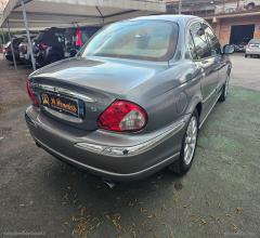 Auto - Jaguar x-type 2.5 v6 executive