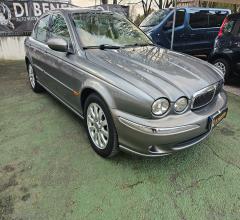 Auto - Jaguar x-type 2.5 v6 executive