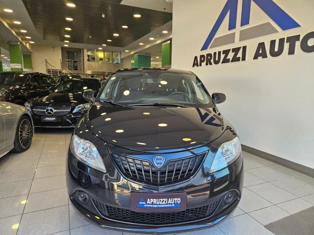 Auto - Lancia ypsilon 1.0 firefly 5p. s&s hybrid unyca