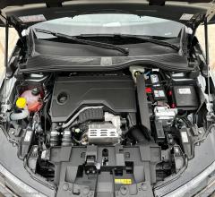 Auto - Alfa romeo junior 1.2 136 cv hybrid edct6 speciale