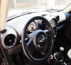 Auto - Mini mini one d countryman