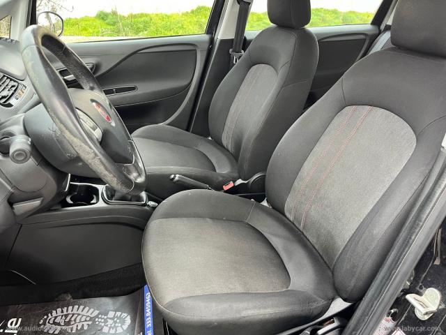 Auto - Fiat punto 1.2 8v 5p. street