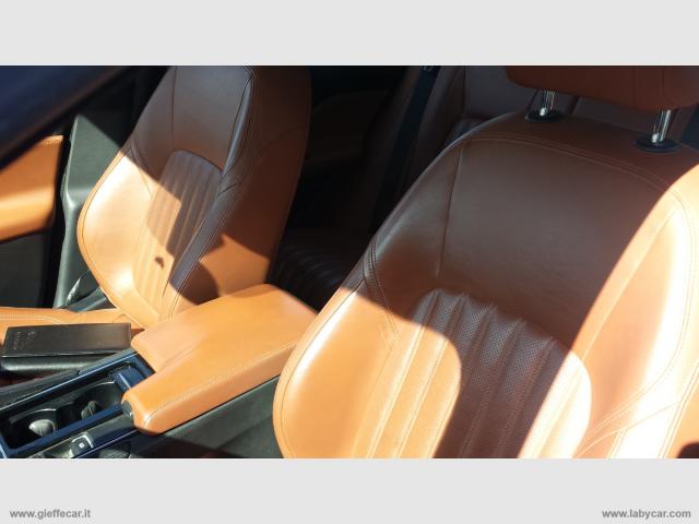 Auto - Jaguar f-pace 2.0 d 180 cv awd incidentanta