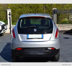 Auto - Lancia delta 1.6 mjt 105 cv gold