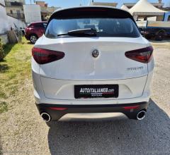 Auto - Alfa romeo stelvio 2.2 t.diesel 180cv at8 rwd bus.