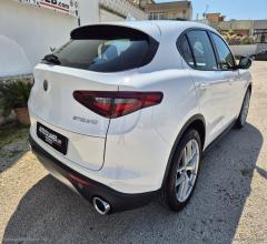 Auto - Alfa romeo stelvio 2.2 t.diesel 180cv at8 rwd bus.