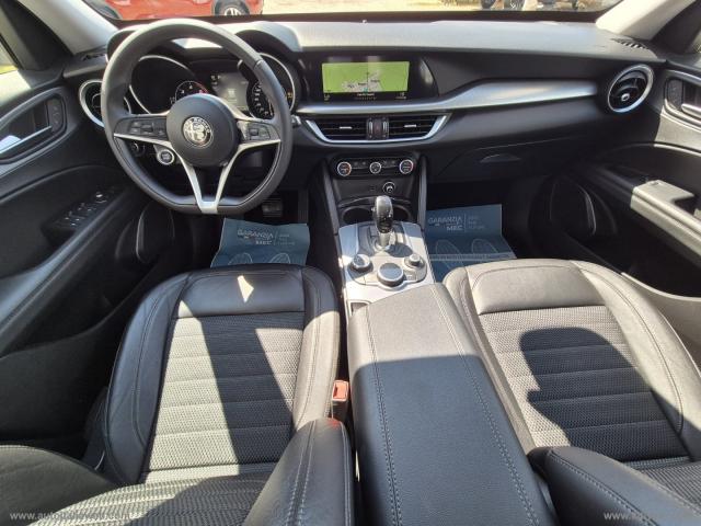 Auto - Alfa romeo stelvio 2.2 t.diesel 180cv at8 rwd bus.