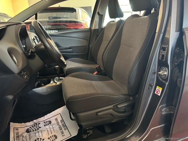 Auto - Toyota yaris 1.5 hybrid 5p. style