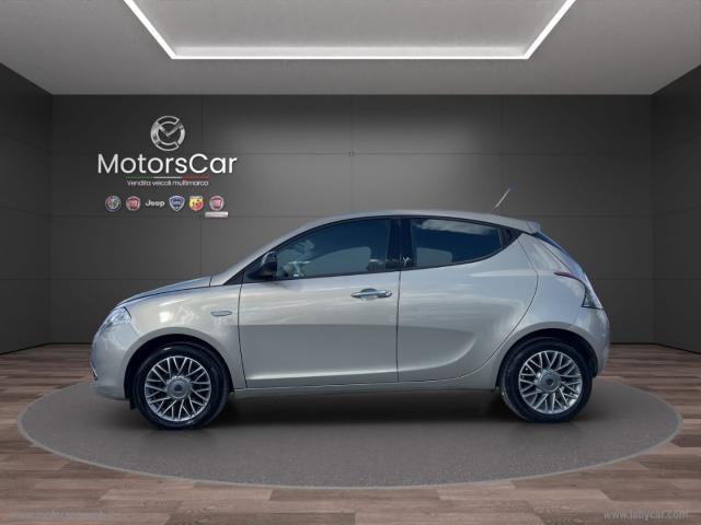 Auto - Lancia ypsilon 1.3 mjt 95 cv 5p. s&s platinum