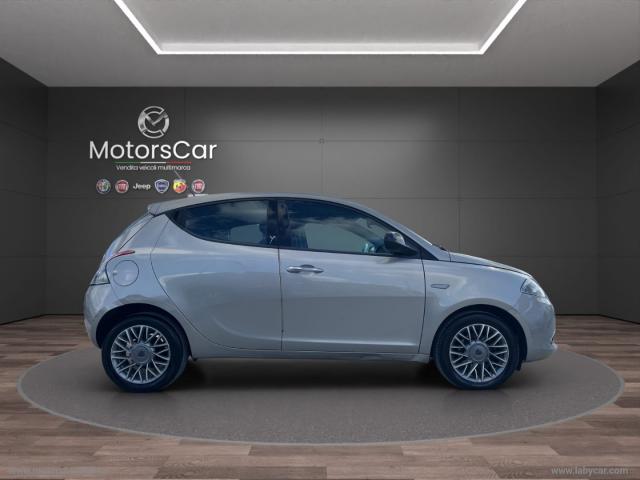 Auto - Lancia ypsilon 1.3 mjt 95 cv 5p. s&s platinum