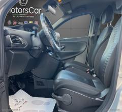 Auto - Lancia ypsilon 1.3 mjt 95 cv 5p. s&s platinum