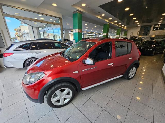 Auto - Dacia sandero 1.6 8v gpl 85 cv