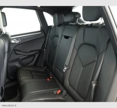 Auto - Porsche macan 2.0 benzina