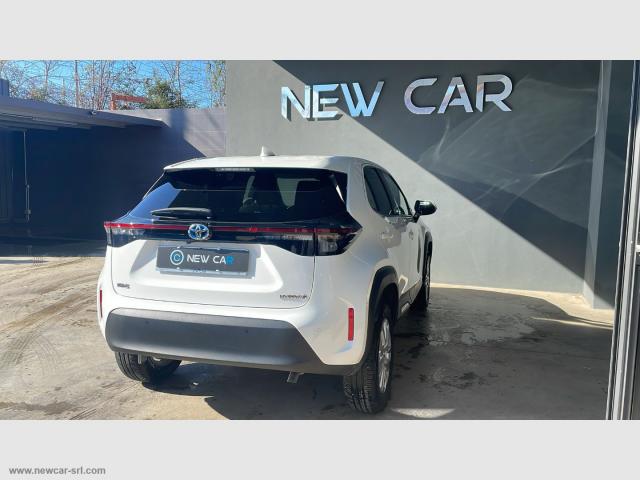 Auto - Toyota yaris cross 1.5 hybrid 5p. e-cvt trend