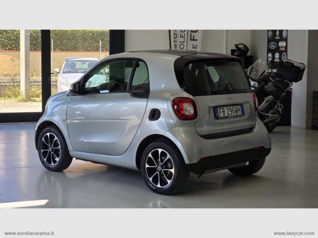 Auto - Smart fortwo 70 1.0 twinamic passion