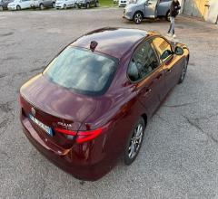 Auto - Alfa romeo giulia 2.2 td 150 cv super