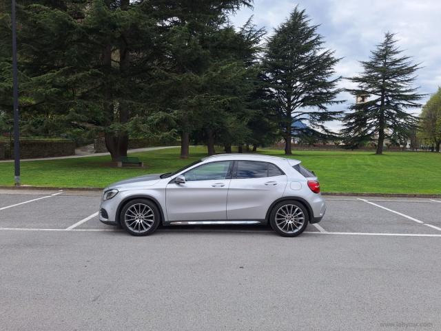 Auto - Mercedes-benz gla 200 d automatic 4matic premium amg