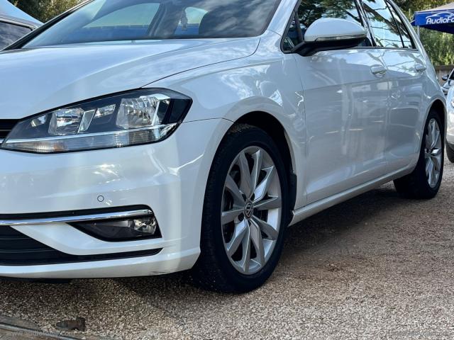 Auto - Volkswagen golf 2.0 tdi 5p. highline virtual cockpit