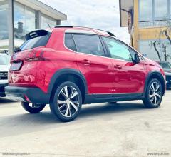 Auto - Peugeot 2008 bluehdi 100 gt line