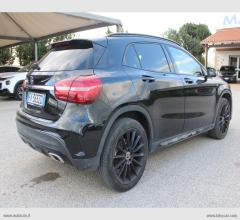Auto - Mercedes-benz gla 200 d automatic premium edition