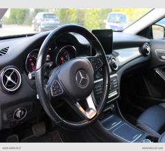 Auto - Mercedes-benz gla 200 d automatic premium edition