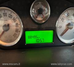 Auto - Lancia ypsilon 1.4 16v platino