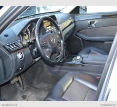 Auto - Mercedes-benz e 220 cdi aut. 4p.