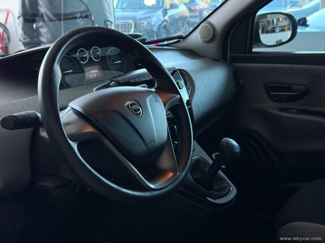 Auto - Lancia ypsilon 0.9 t.air 85cv 5p. met.ec. gold