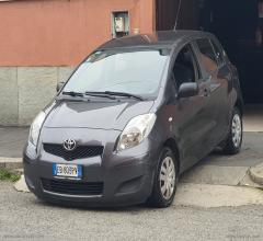 Auto - Toyota yaris 1.0 5p.