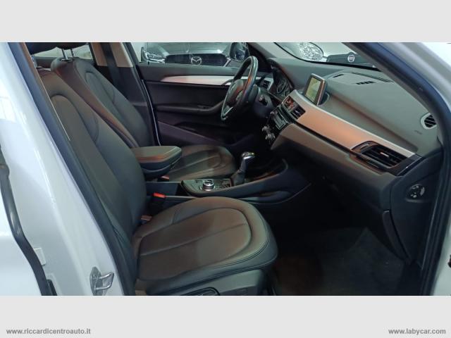 Auto - Bmw x1 sdrive18d business -navy/full led/pelle/telecamera