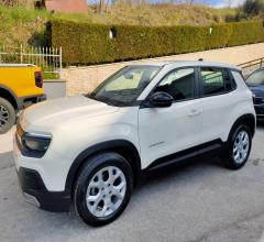 Auto - Jeep avenger 1.2 turbo altitude