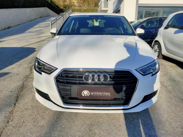 Auto - Audi a3 spb 30 tdi business
