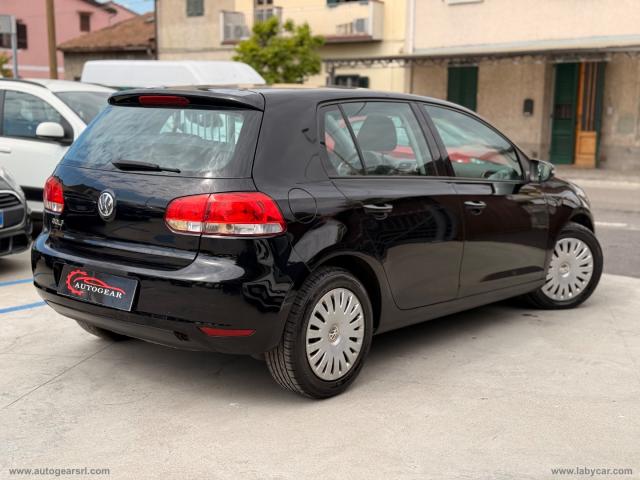 Auto - Volkswagen golf 1.4 5p. united