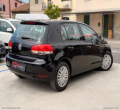 Auto - Volkswagen golf 1.4 5p. united