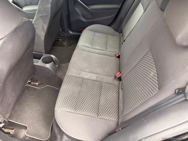 Auto - Volkswagen golf 1.4 5p. united