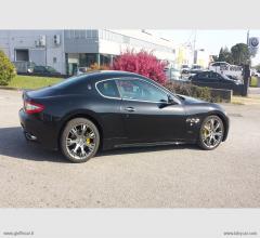 Auto - Maserati granturismo 4.7 v8 s